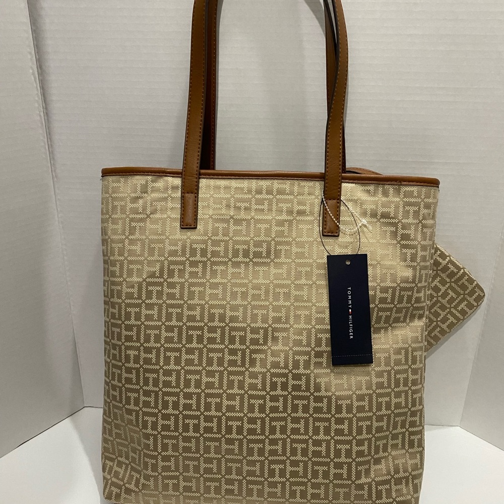 New Tommy Hilfiger tote - Picture 5 of 5